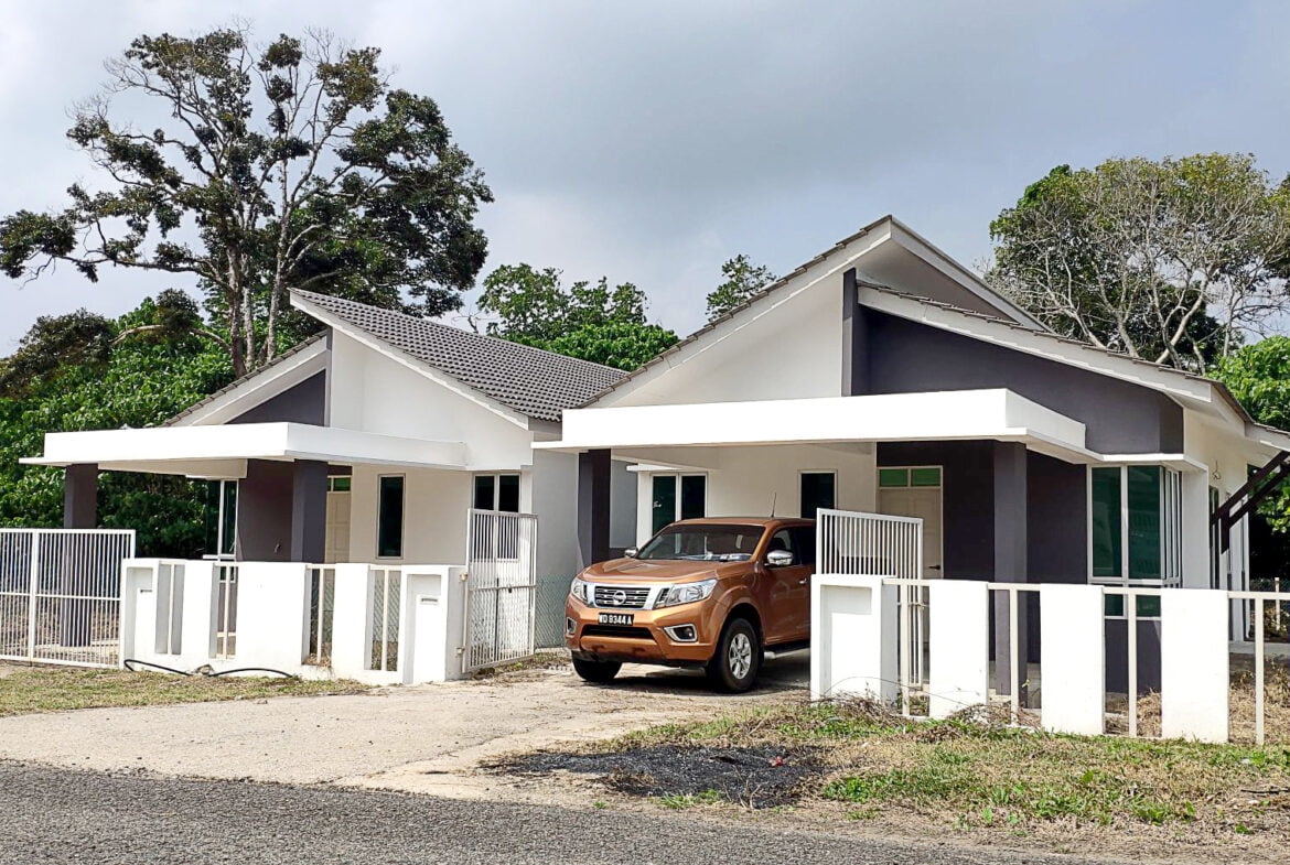 Rumah siap dibina Riashomes - Semi D 1 Tingkat rekaan kontemporari di Kampung Batu 6, Sura,dungun, Terengganu